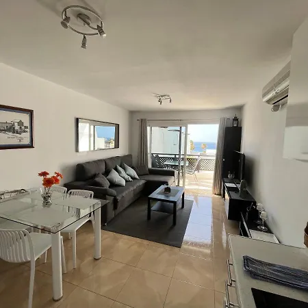 Arcos B2 - 2 Beds - 1 Bath - Views *